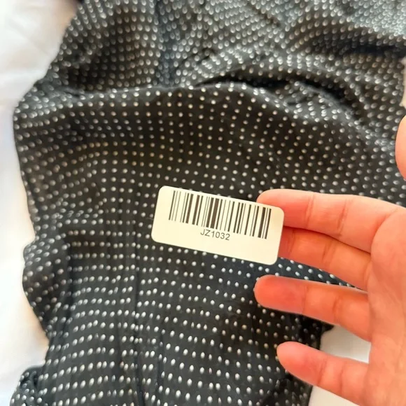 Sheer halter neck dress - Picture 11 of 11